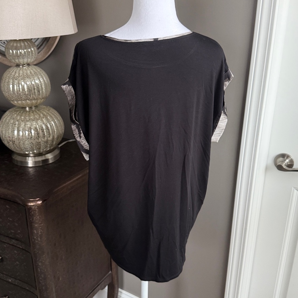 White House Black Market Zebra Print Blouse - Picture 4 of 6